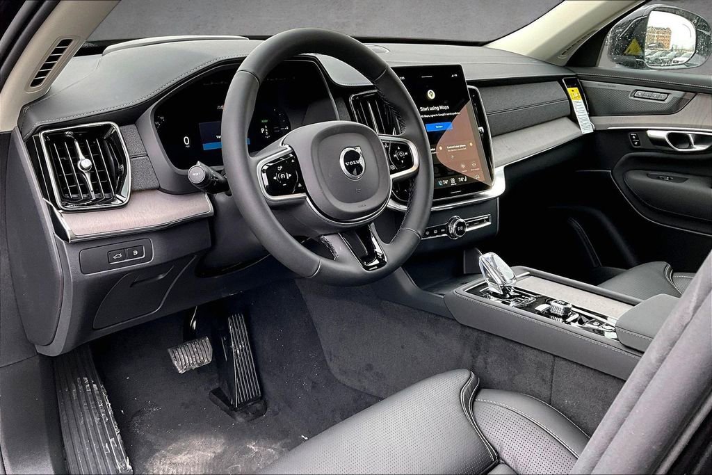 New 2026 Volvo XC90 T8 Ultra w/ Protection Package Premier image 7
