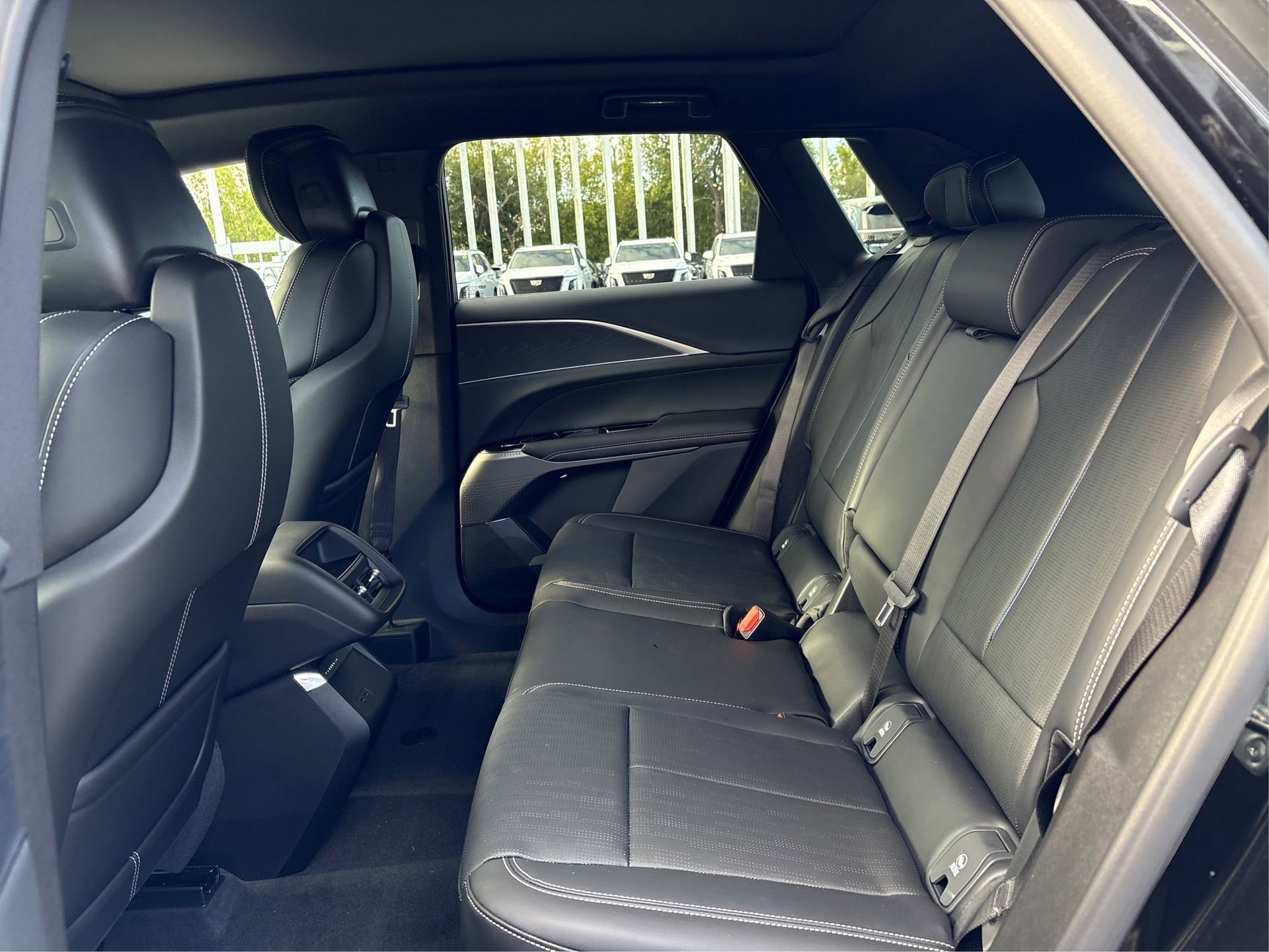 New 2026 Cadillac Lyriq Luxury image 10