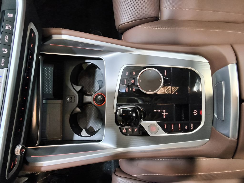 Used 2023 BMW X6 xDrive40i w/ Premium Enhanced Package image 15