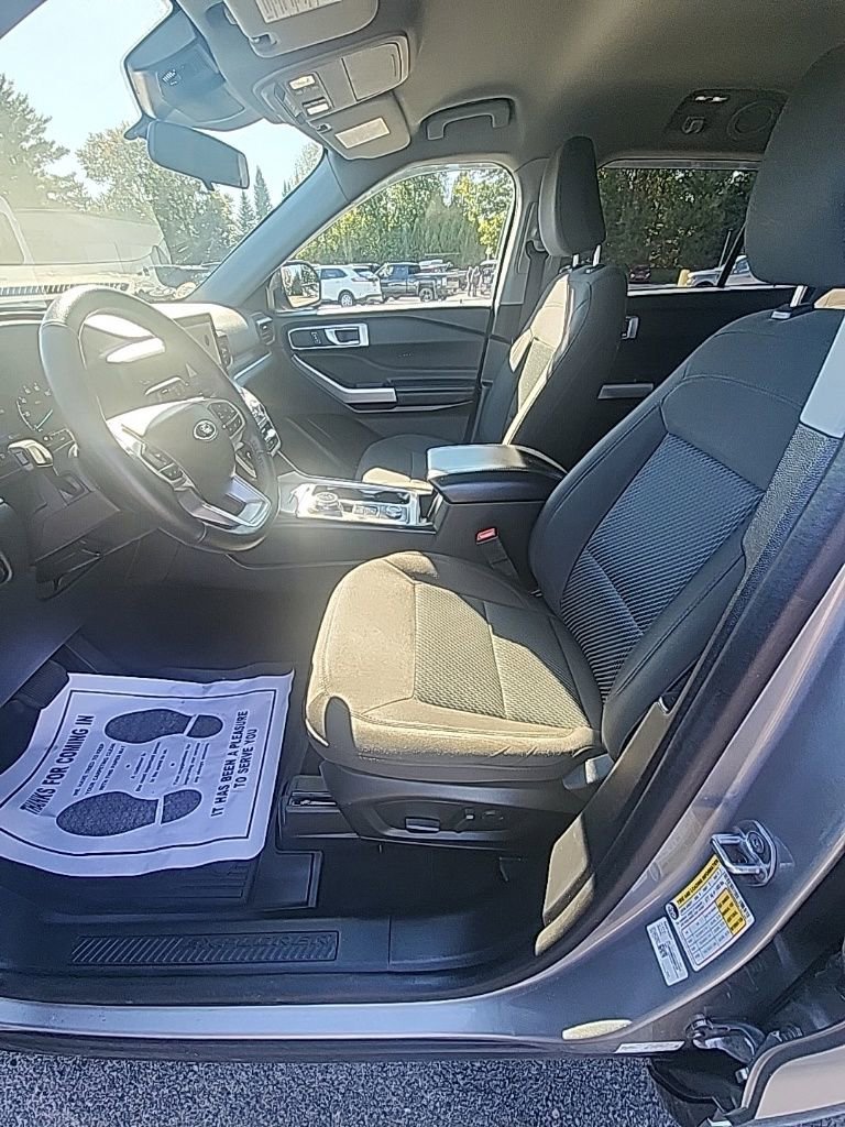 Used 2022 Ford Explorer XLT w/ Class IV Trailer Tow Package image 16