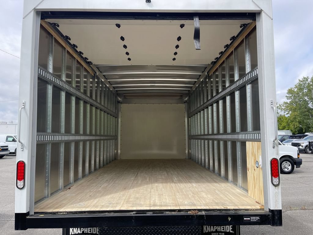 New 2024 Chevrolet Low Cab Forward 5500XG RWD image 16