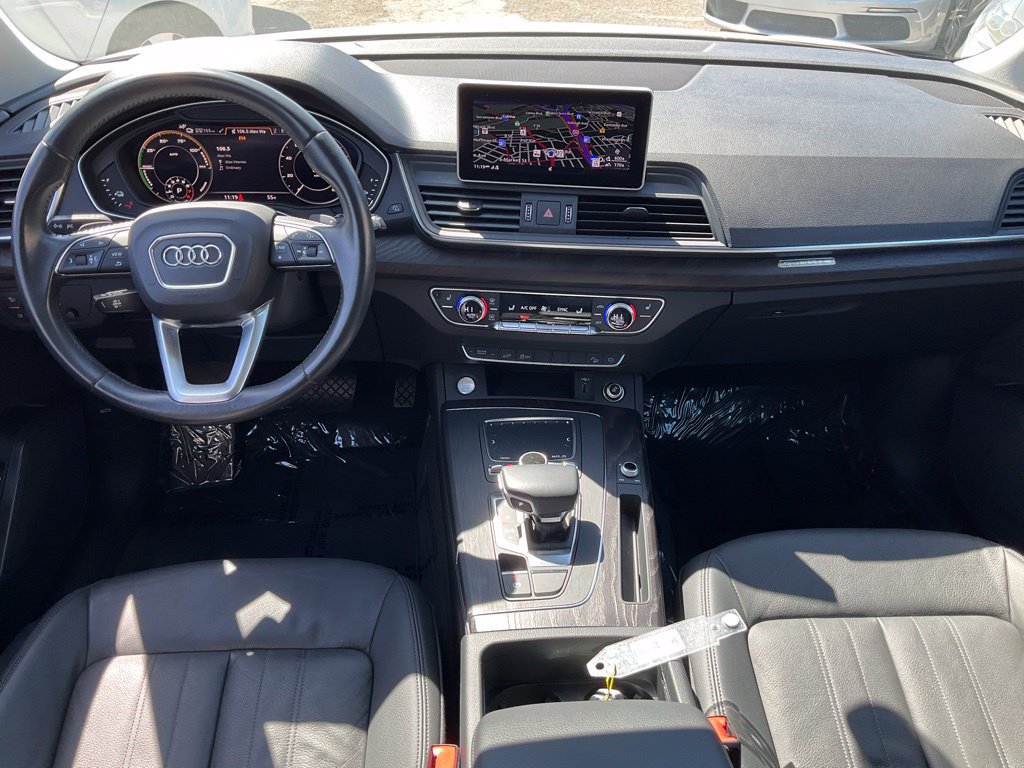 Used 2020 Audi Q5 e Premium w/ Convenience Package AWD/4WD image 37