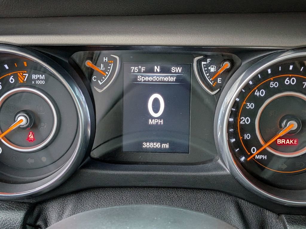 Used 2018 Jeep Wrangler Sport AWD/4WD image 29