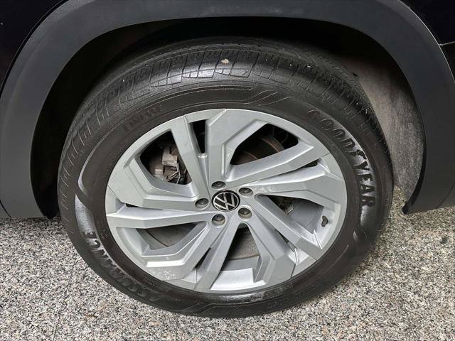 Used 2021 Volkswagen Atlas SE w/ Panoramic Sunroof Package AWD/4WD image 10