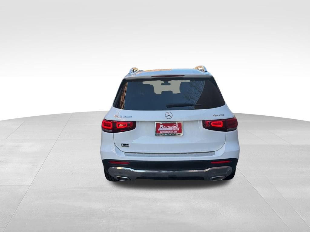 Used 2023 Mercedes-Benz GLB 250 GLB 250 image 4