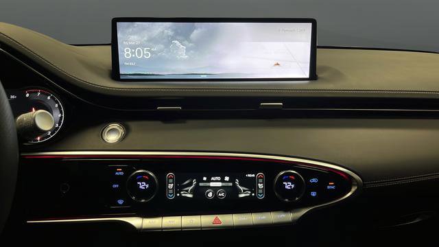 Used 2024 Genesis GV70 3.5T Sport w/ Sport Advanced Package image 13