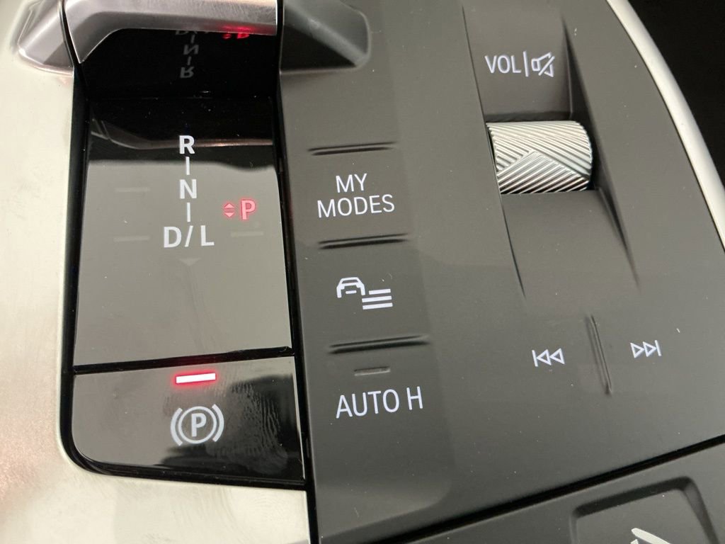 New 2025 BMW X1 xDrive28i w/ Convenience Package image 14