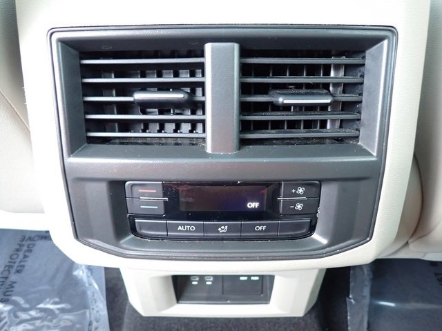 Used 2022 Volkswagen Atlas SE image 16
