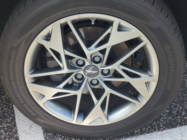 Used 2022 Genesis GV70 2.5T w/ Advanced Package image 13