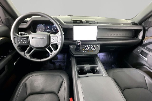 Used 2025 Land Rover Defender 110 X-Dynamic SE AWD/4WD image 7
