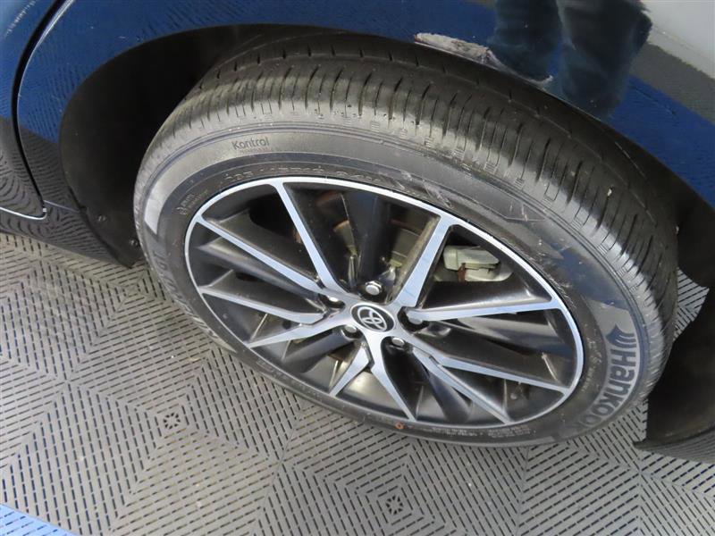 Used 2022 Toyota Camry SE FWD image 7