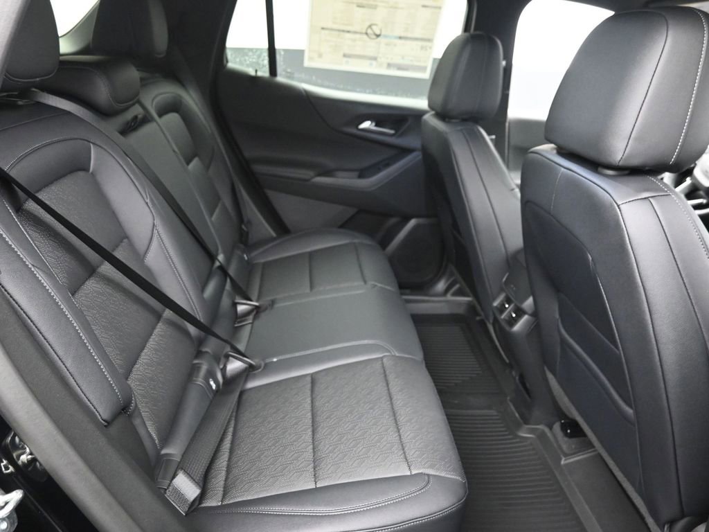 New 2026 Chevrolet Equinox LT w/ Convenience Package II AWD/4WD image 8