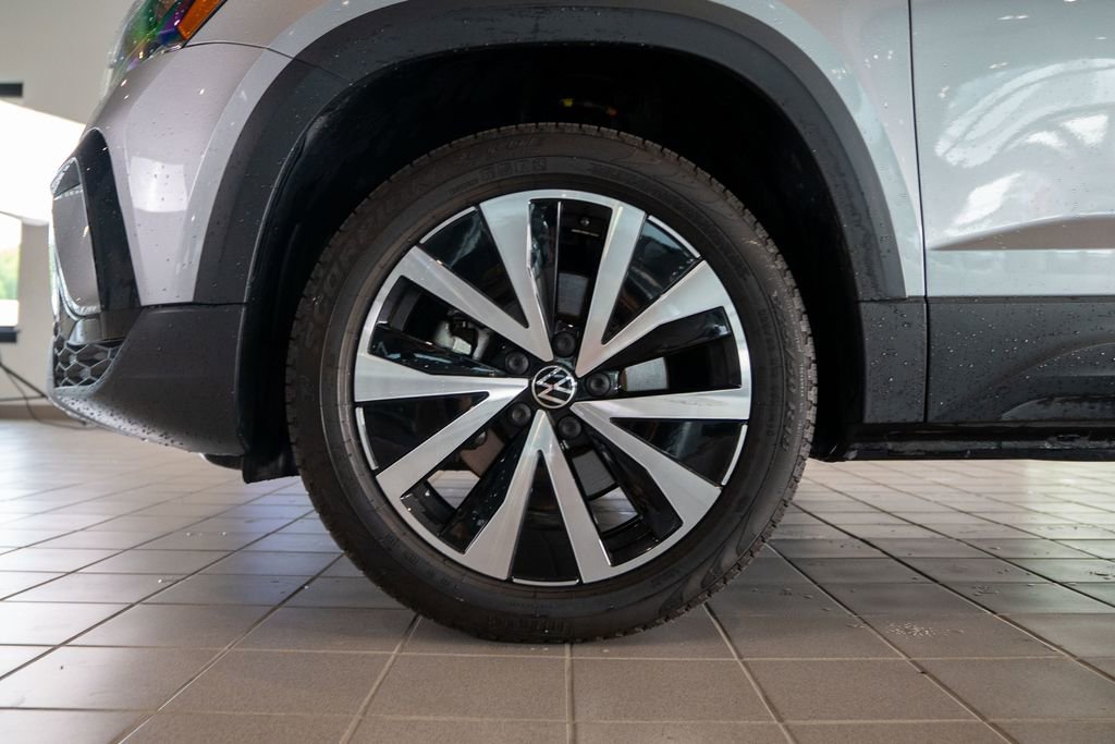 Used 2022 Volkswagen Taos SE image 8