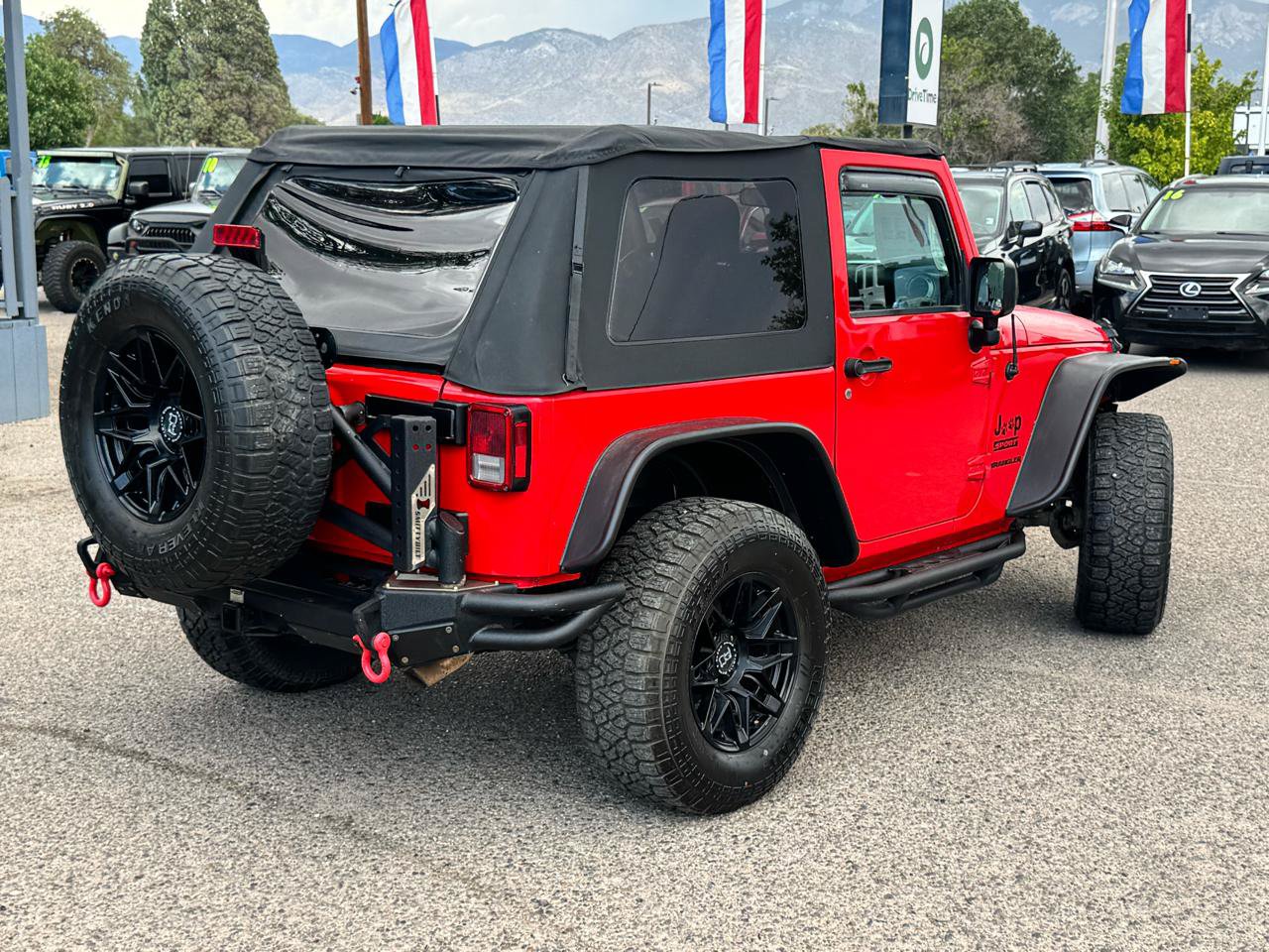 Used 2016 Jeep Wrangler Sport w/ Connectivity Group AWD/4WD image 7