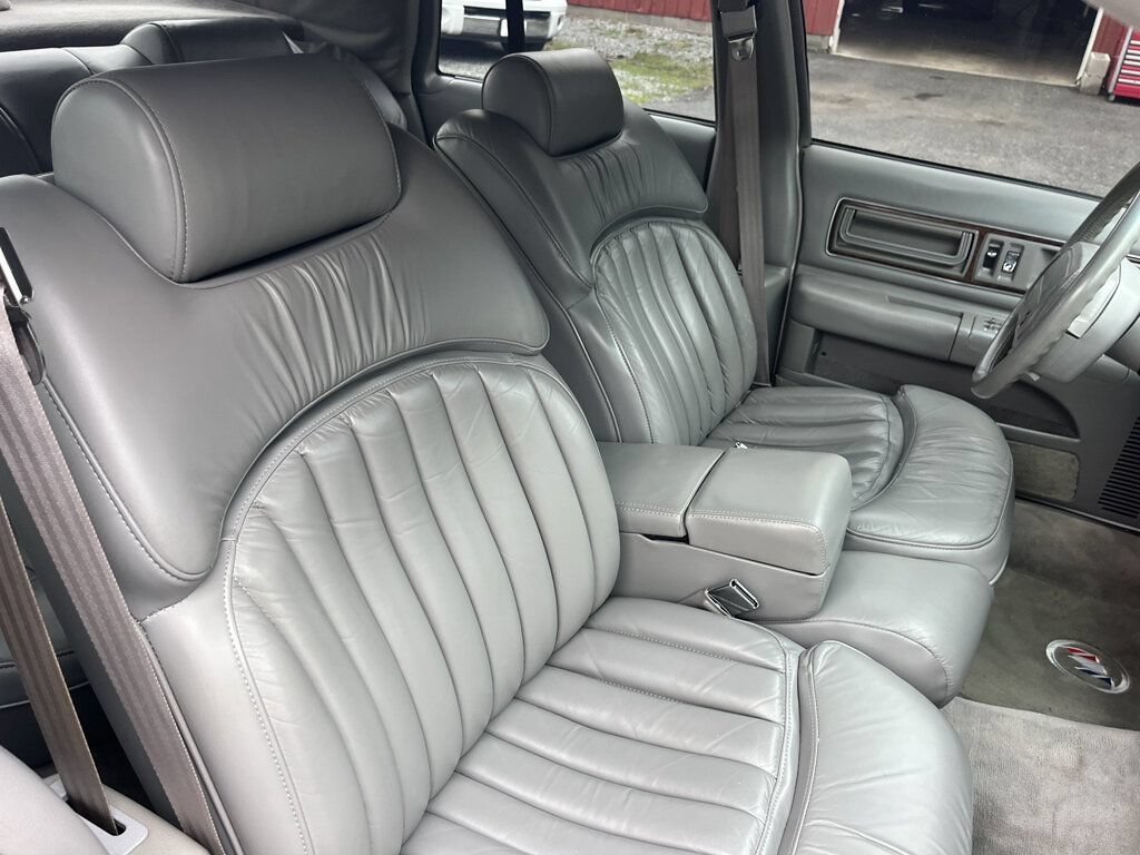 Used 1992 Buick Roadmaster Sedan RWD image 52