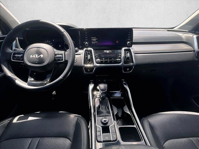 Used 2023 Kia Sorento SX FWD image 16