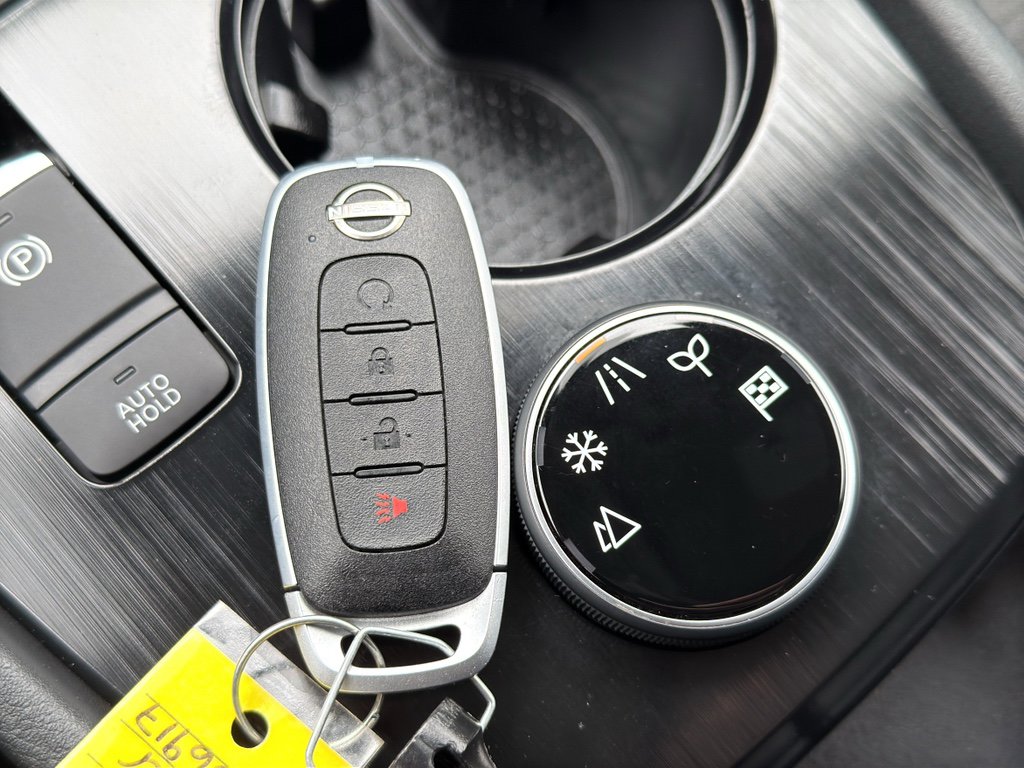 Certified 2023 Nissan Rogue SV image 36