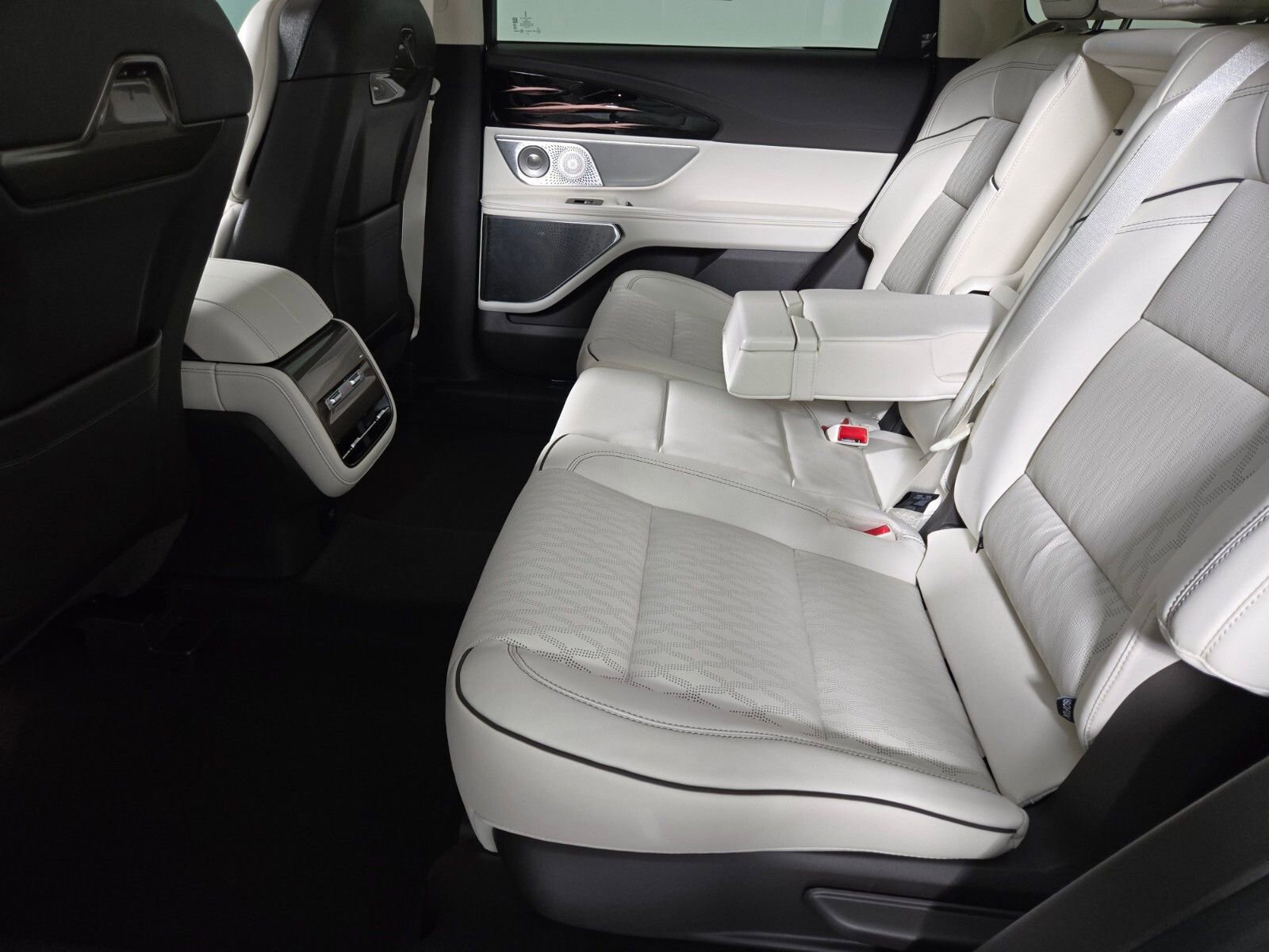 New 2026 Lincoln Nautilus Black Label w/ Jet Appearance Package image 14