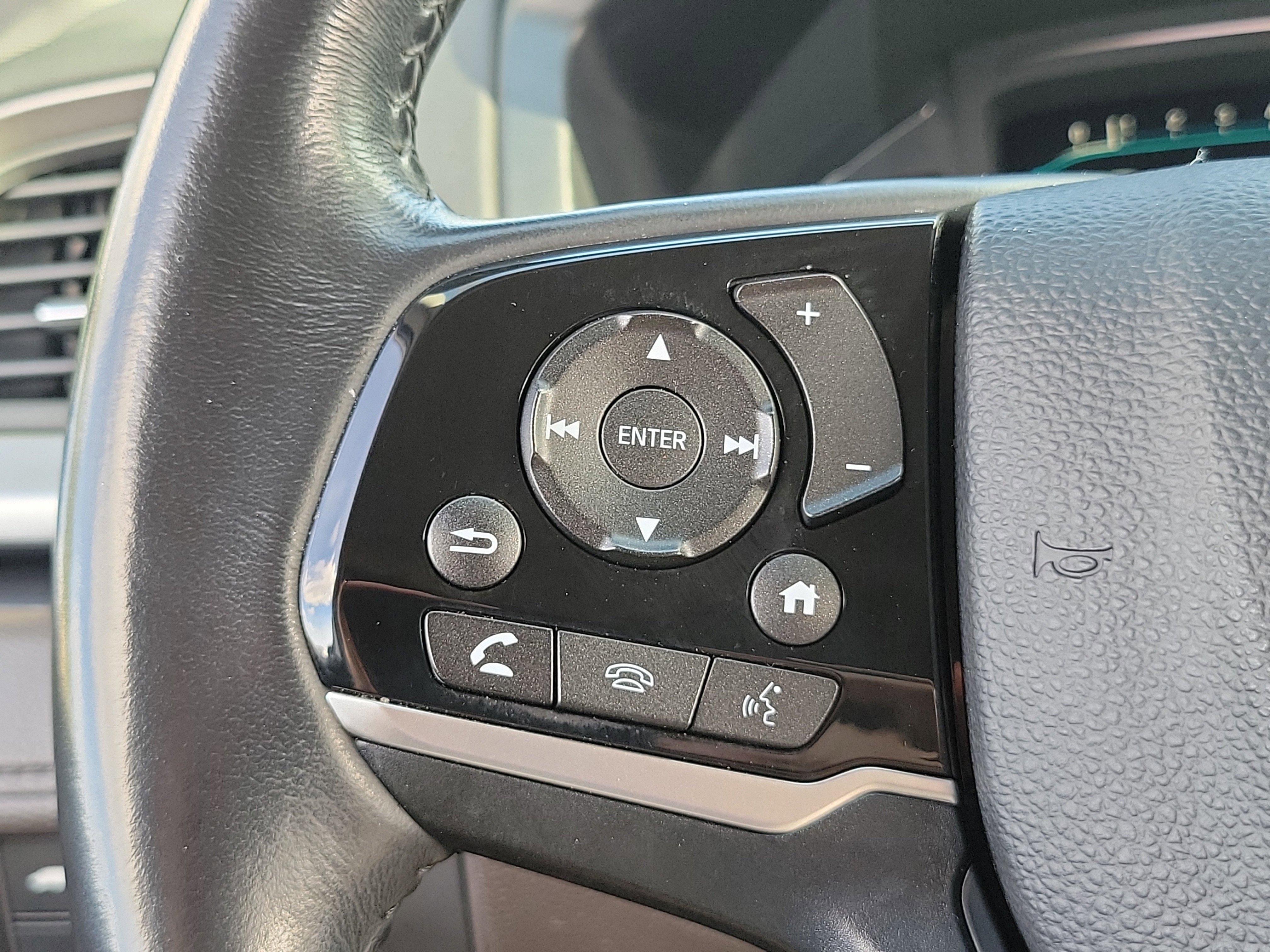 Used 2018 Honda Odyssey EX-L image 27