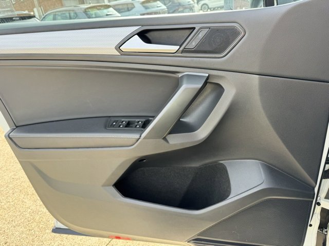 Used 2023 Volkswagen Tiguan S image 21