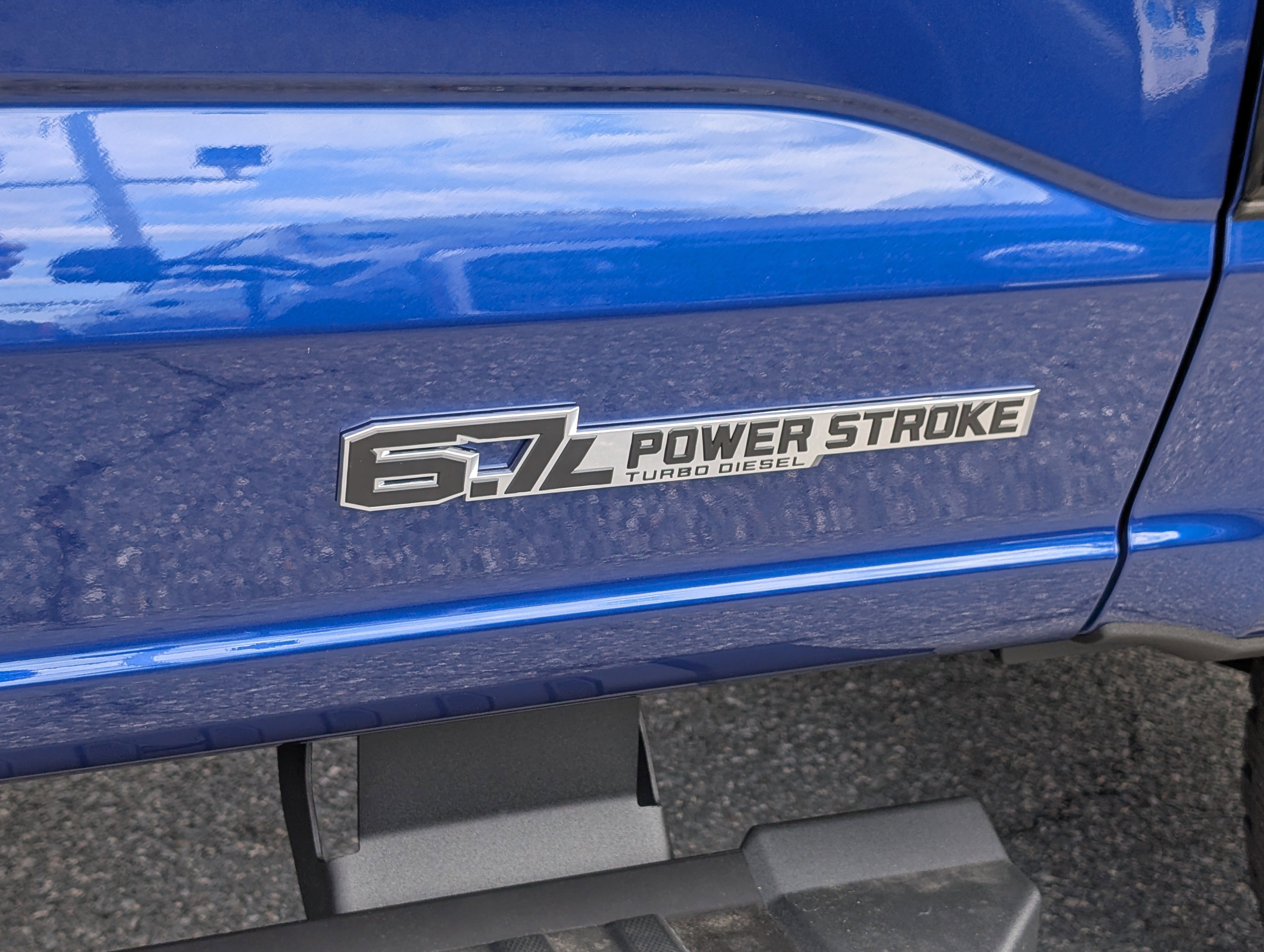 New 2026 Ford F350 Lariat w/ Black Appearance Package image 5