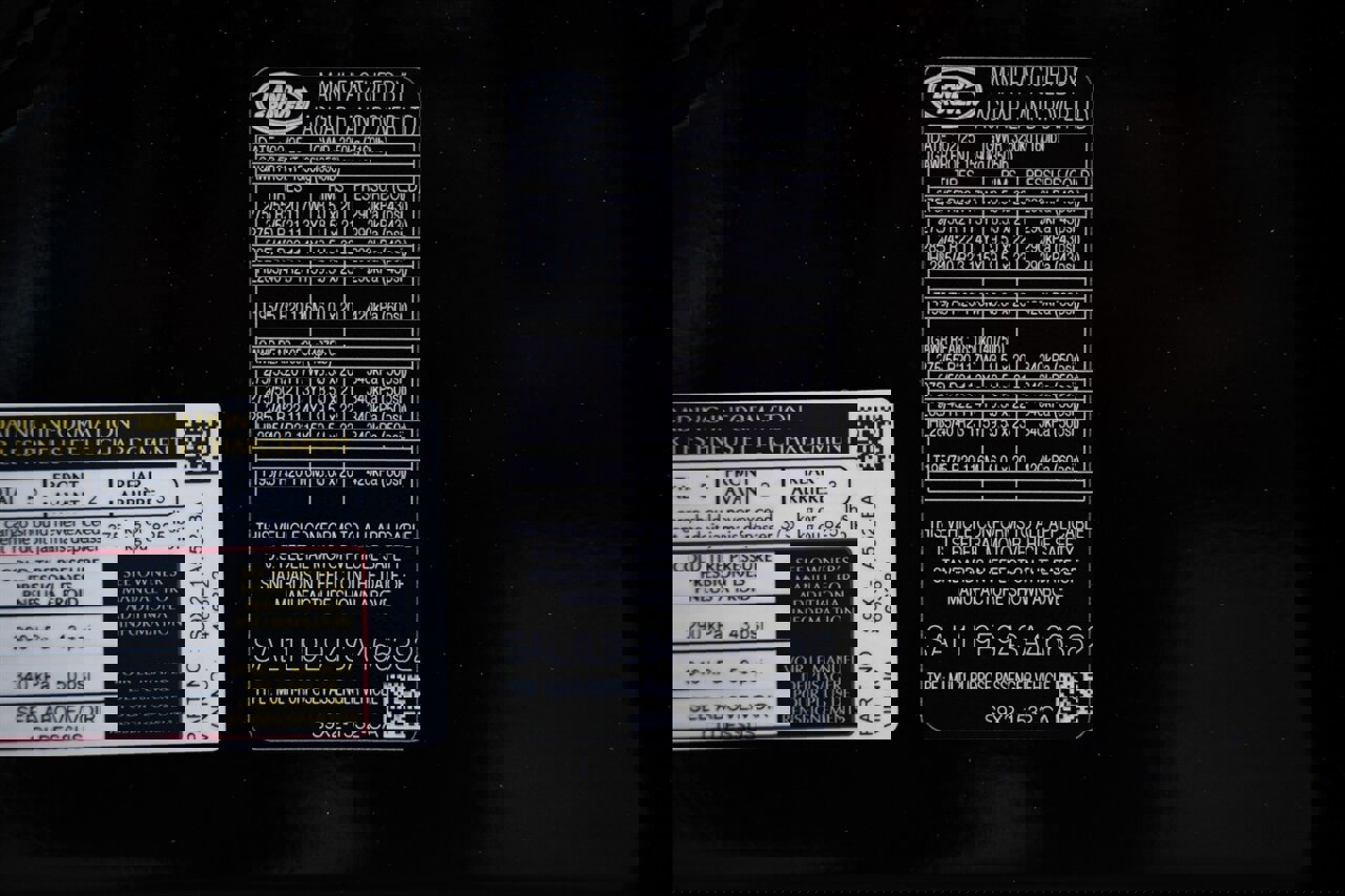 Used 2025 Land Rover Range Rover Sport Dynamic SE image 39