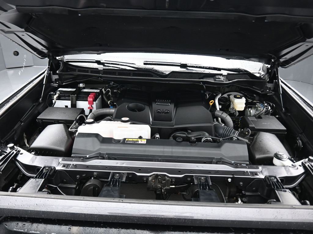 Used 2022 Toyota Tundra SR5 w/ SR5 Convenience Package image 58