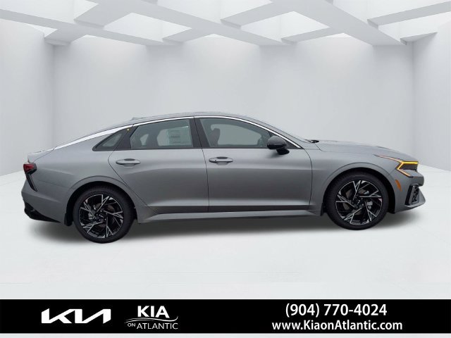 New 2027 Kia K5 GT-Line FWD image 2