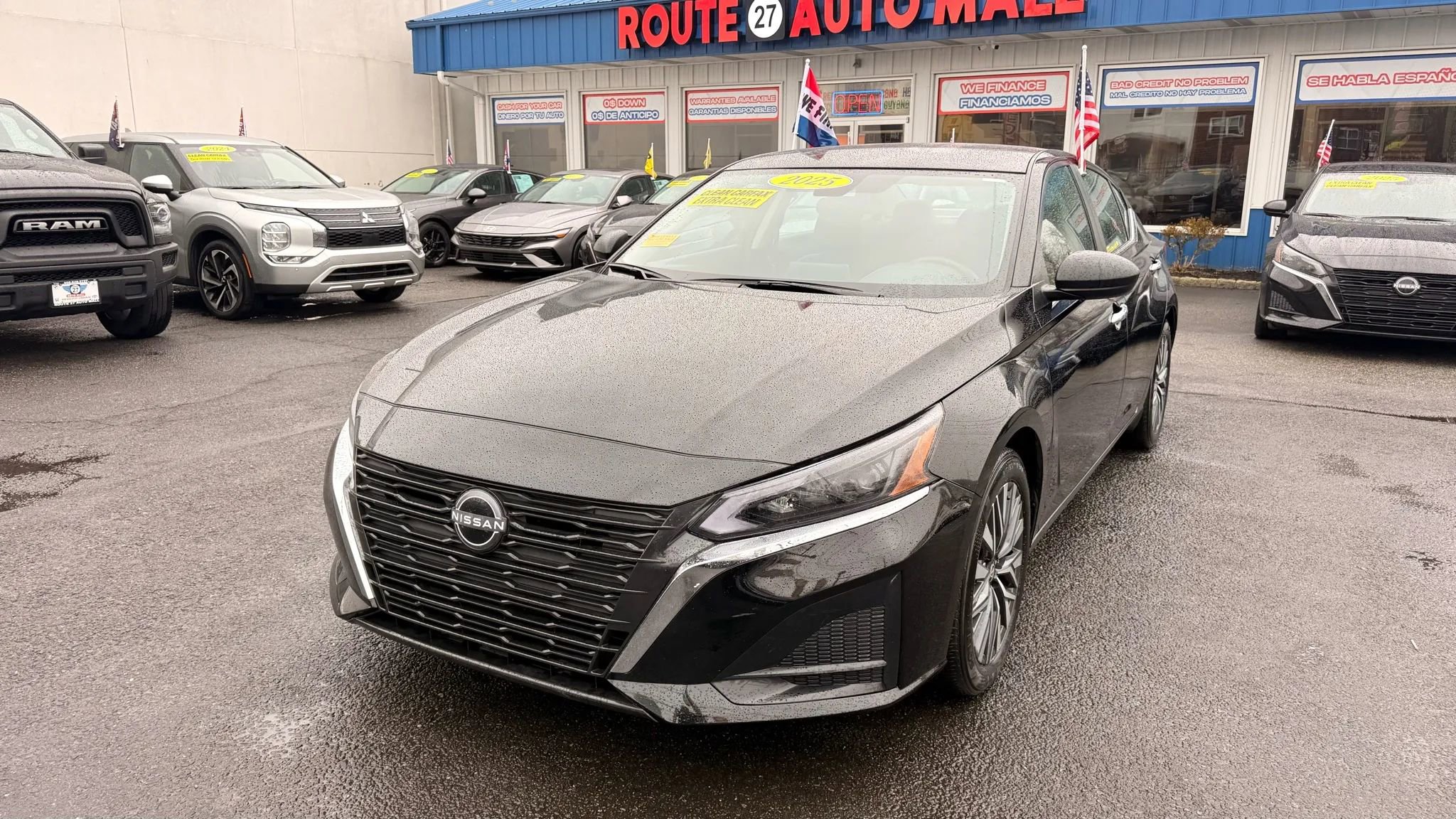 Used 2025 Nissan Altima 2.5 SV image 4