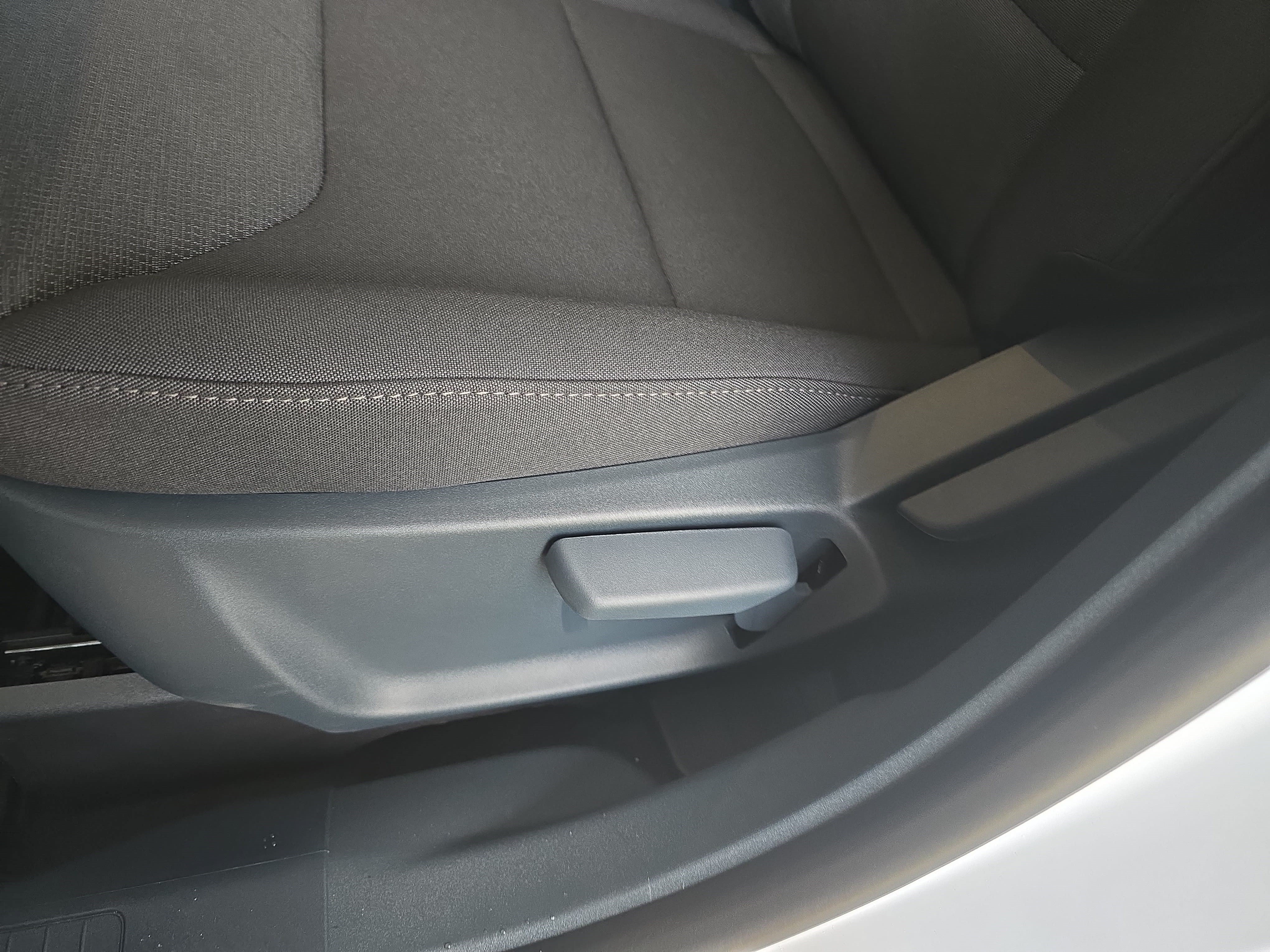 New 2026 Ford Maverick XL FWD image 29