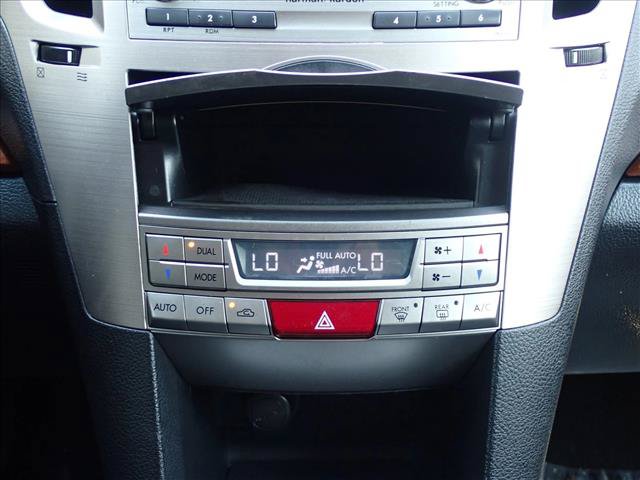 Used 2013 Subaru Outback 2.5i Limited w/ Moonroof Pkg AWD/4WD image 22