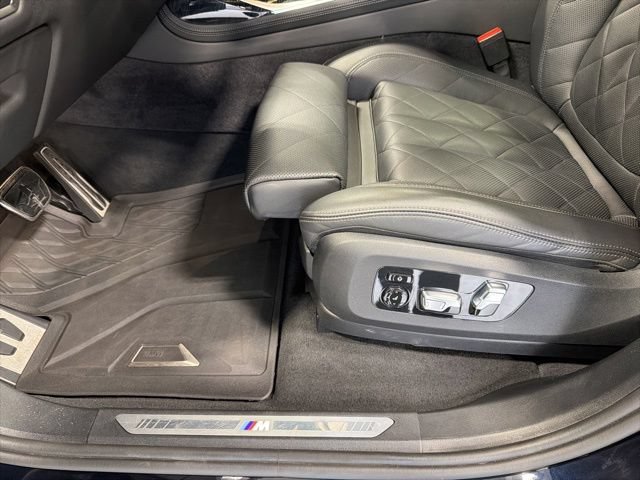 Used 2024 BMW X7 xDrive40i w/ Executive Package AWD/4WD image 15