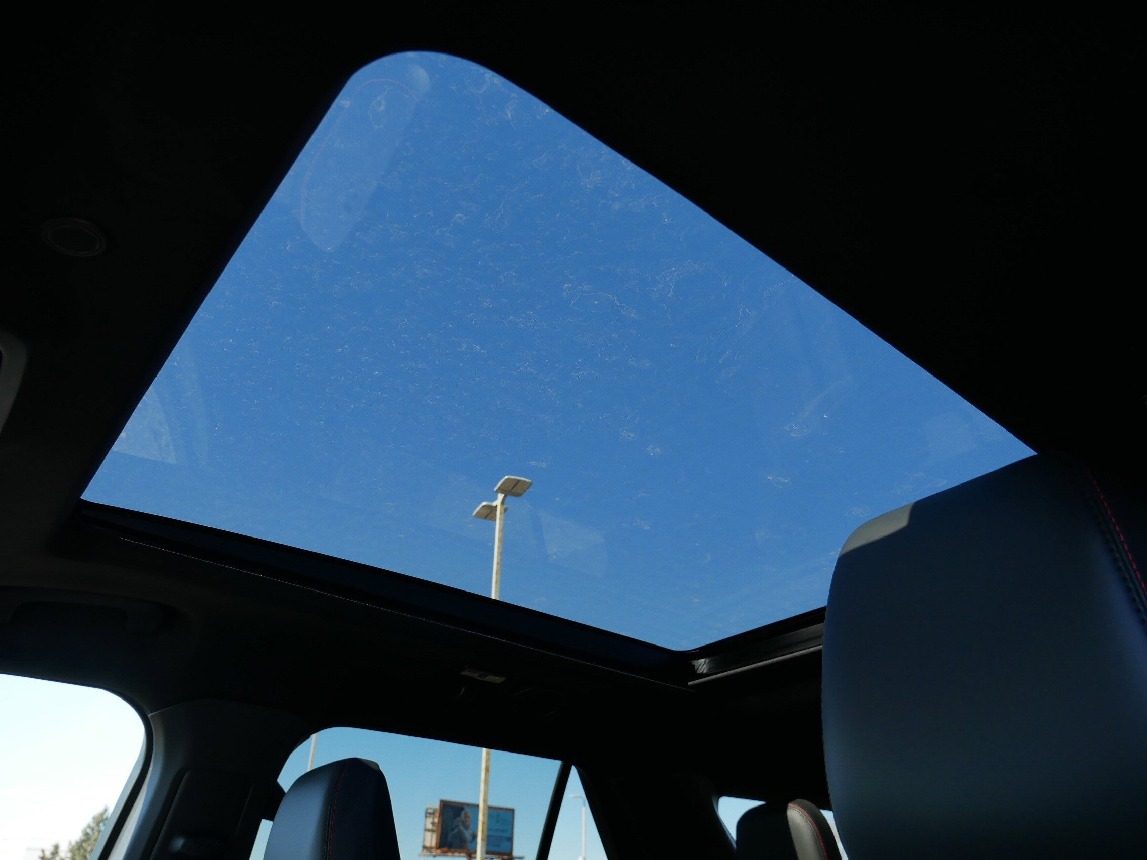 Used 2026 Ford Explorer ST-Line w/ ST-Line Street Pack image 34