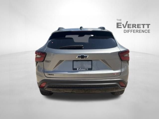 New 2026 Chevrolet Trax RS w/ Sunroof Package FWD image 6