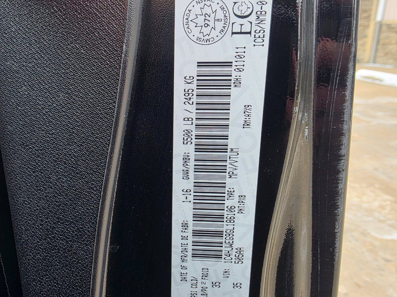 Used 2016 Jeep Wrangler Unlimited Sahara image 26