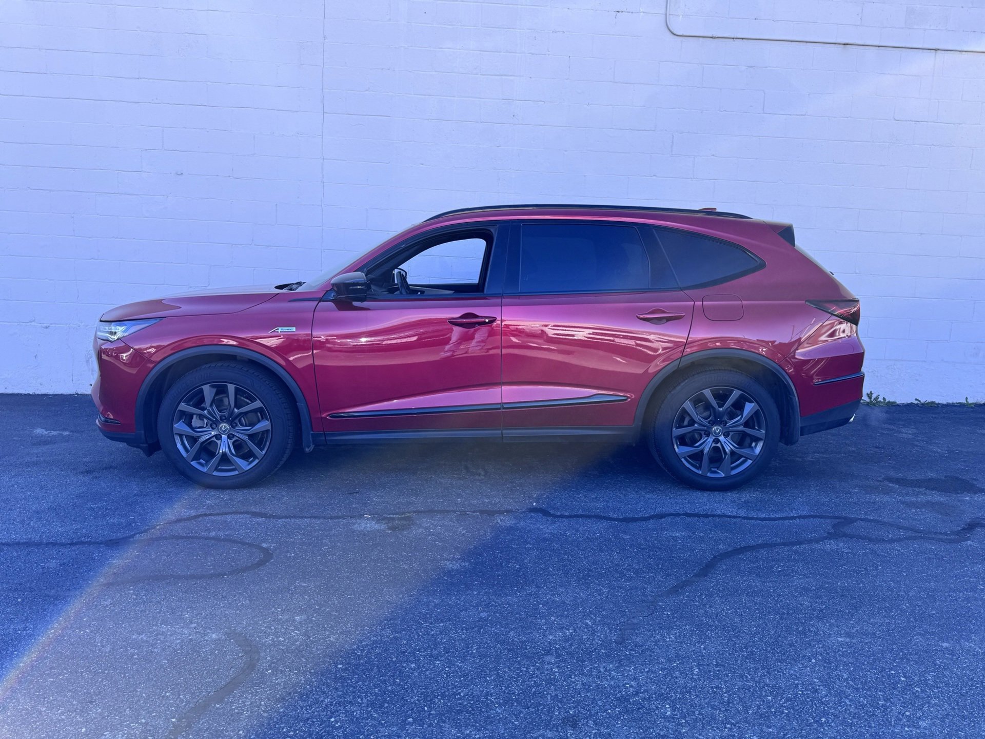 Used 2022 Acura MDX A-Spec image 2