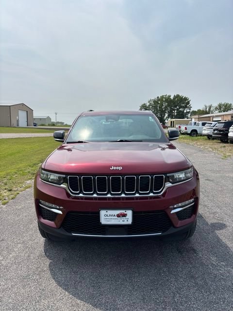 Used 2025 Jeep Grand Cherokee Limited AWD/4WD image 2