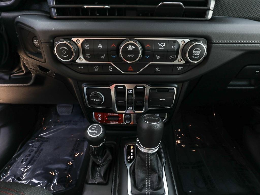 New 2026 Jeep Gladiator Rubicon AWD/4WD image 18