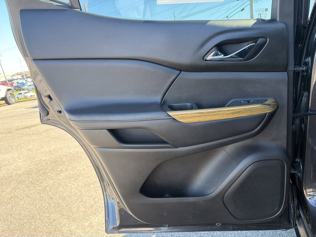 Used 2018 GMC Acadia Denali w/ Technology Package image 21