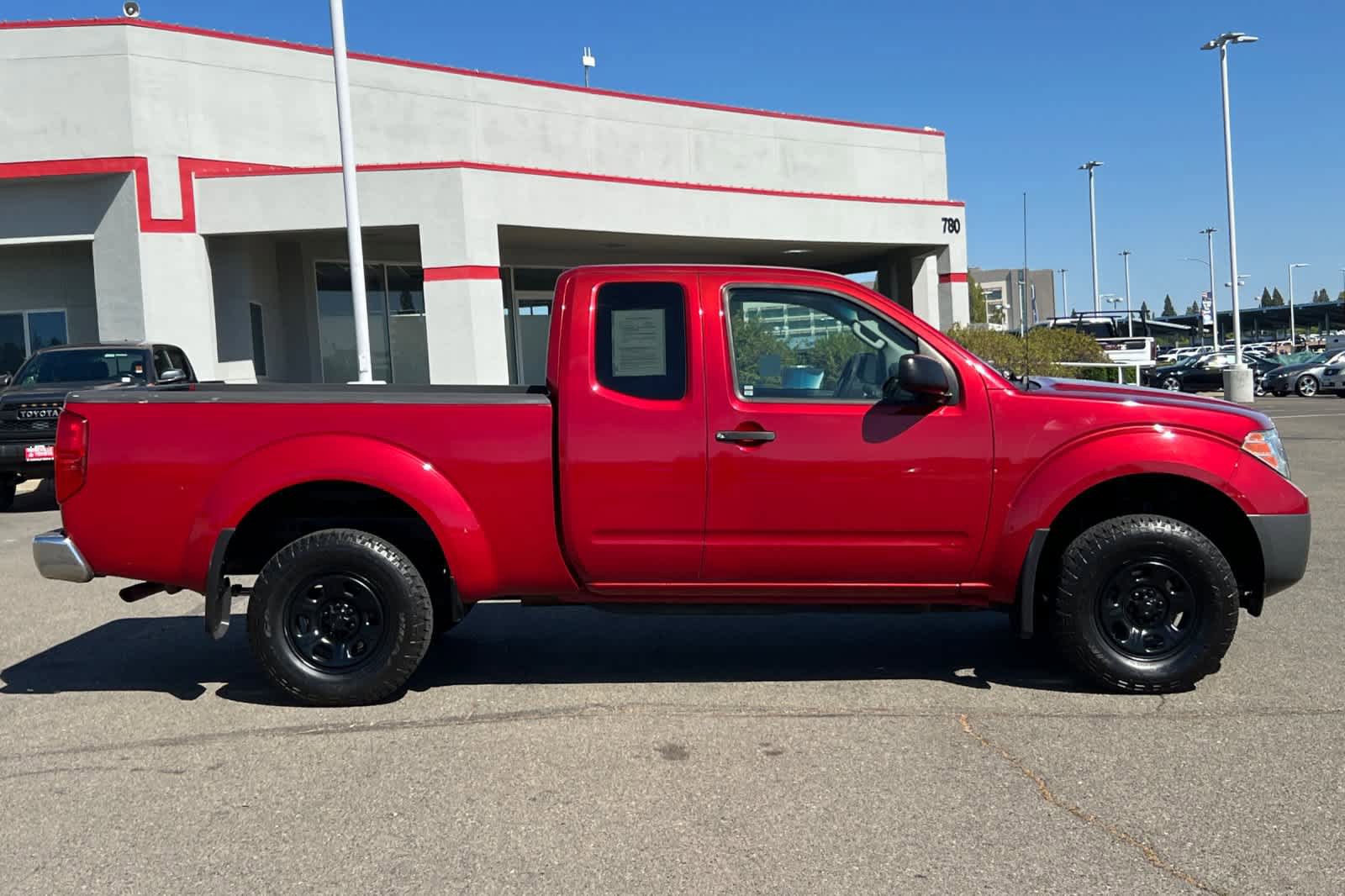 Used 2012 Nissan Frontier S RWD image 6