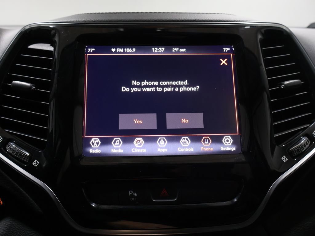 Used 2019 Jeep Cherokee Limited image 26