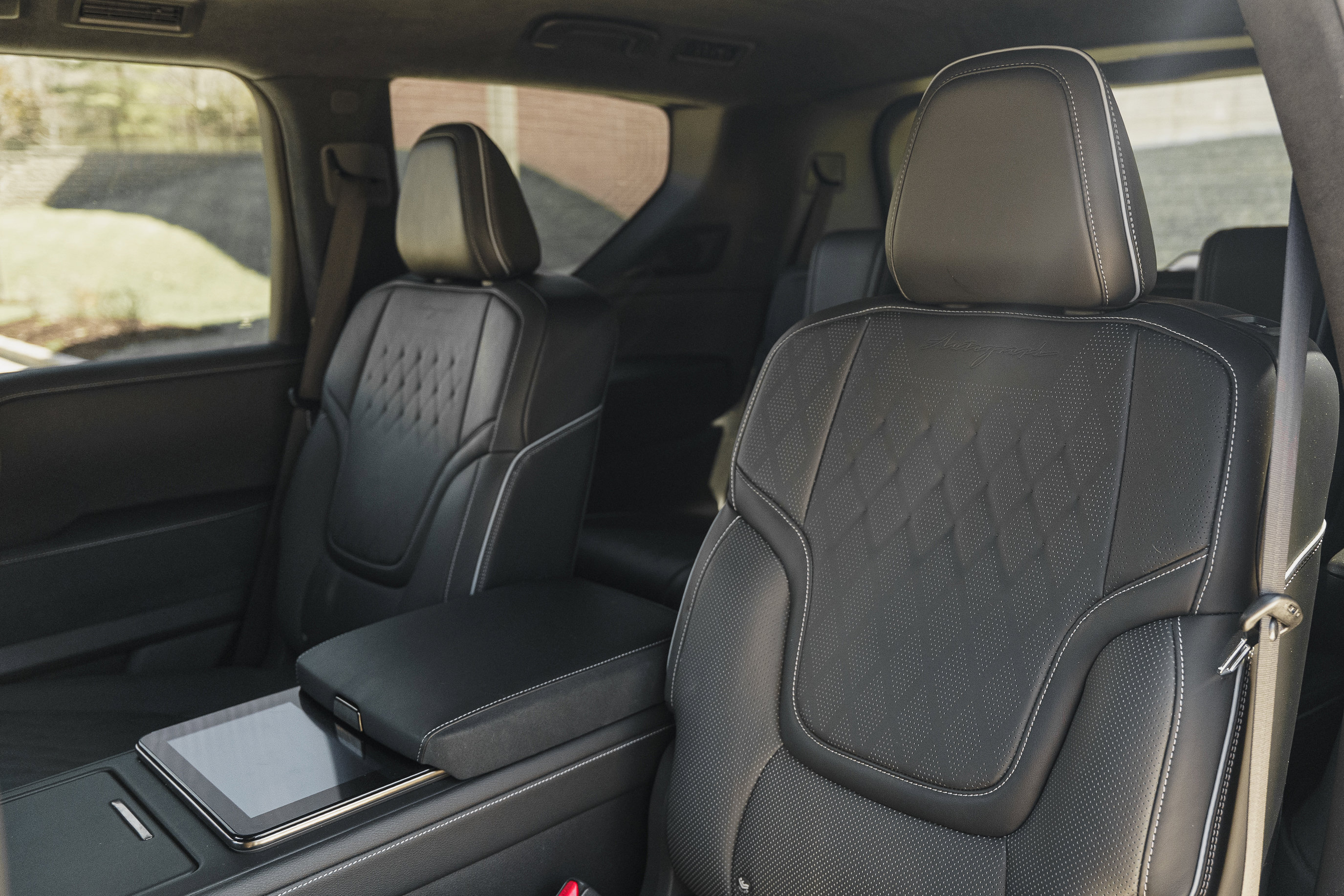 Used 2025 INFINITI QX80 Autograph w/ Autograph Exterior Package image 24