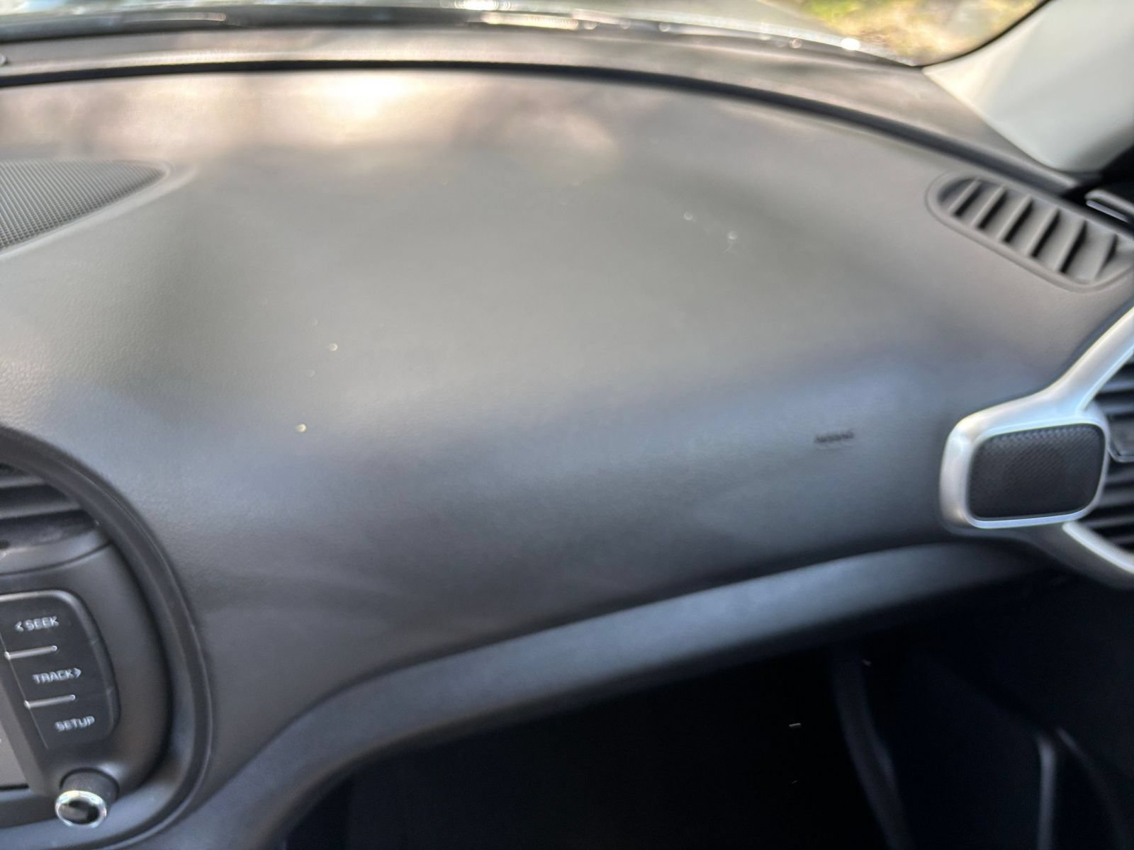 Used 2025 Kia Soul LX w/ LX Technology Package FWD image 32