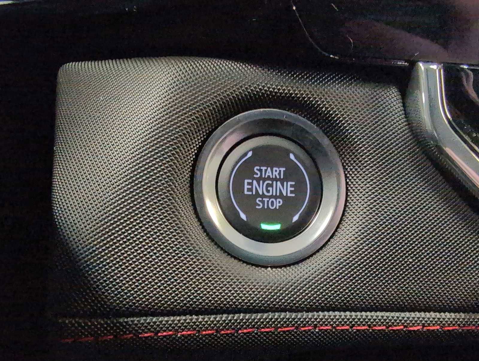 Used 2025 Chevrolet Colorado Z71 w/ Technology Package image 17