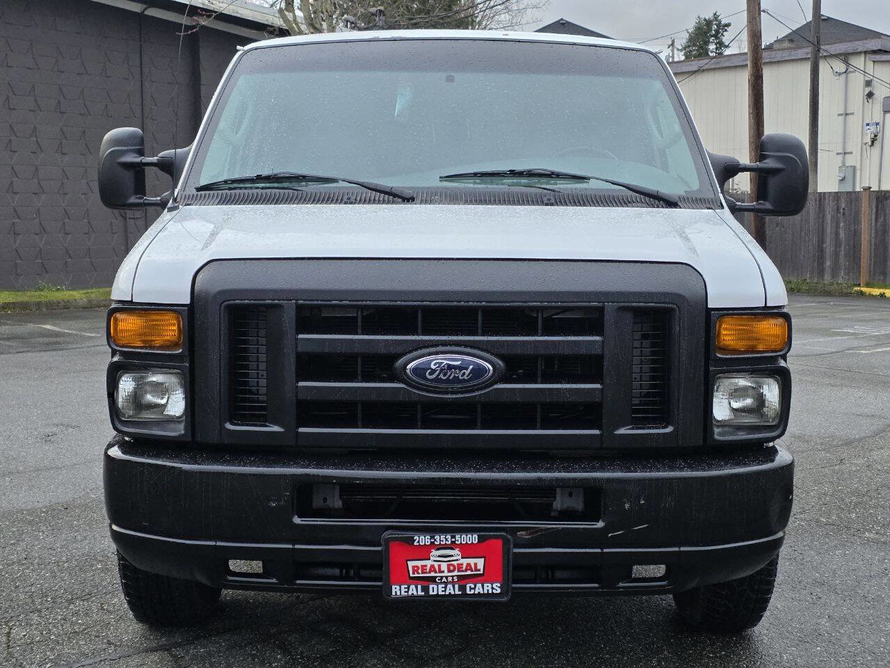 Used 2008 Ford E-150 and Econoline 150 image 2
