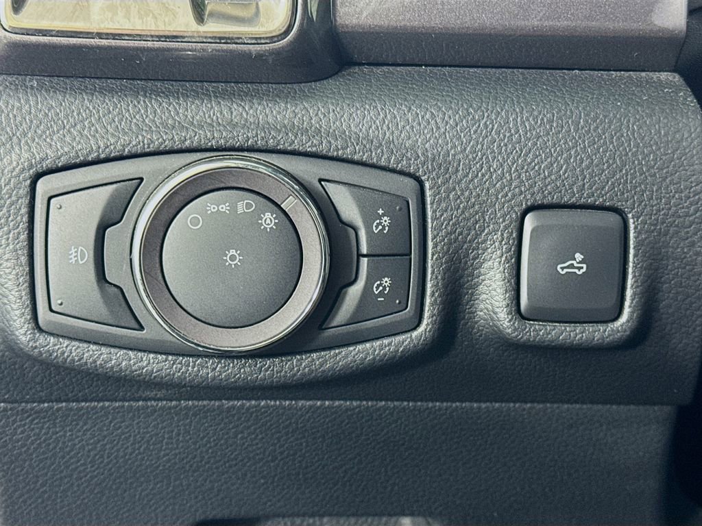 Used 2019 Ford Ranger Lariat w/ Trailer Tow Package image 10