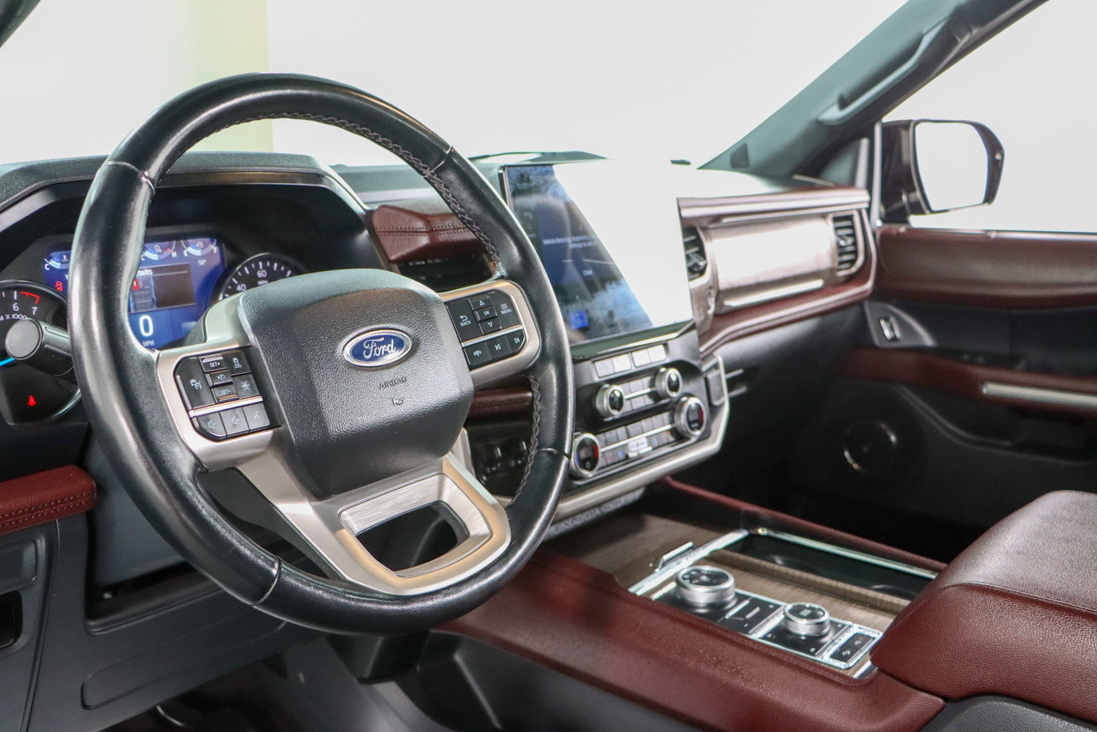 Used 2023 Ford Expedition Max Limited AWD/4WD image 24