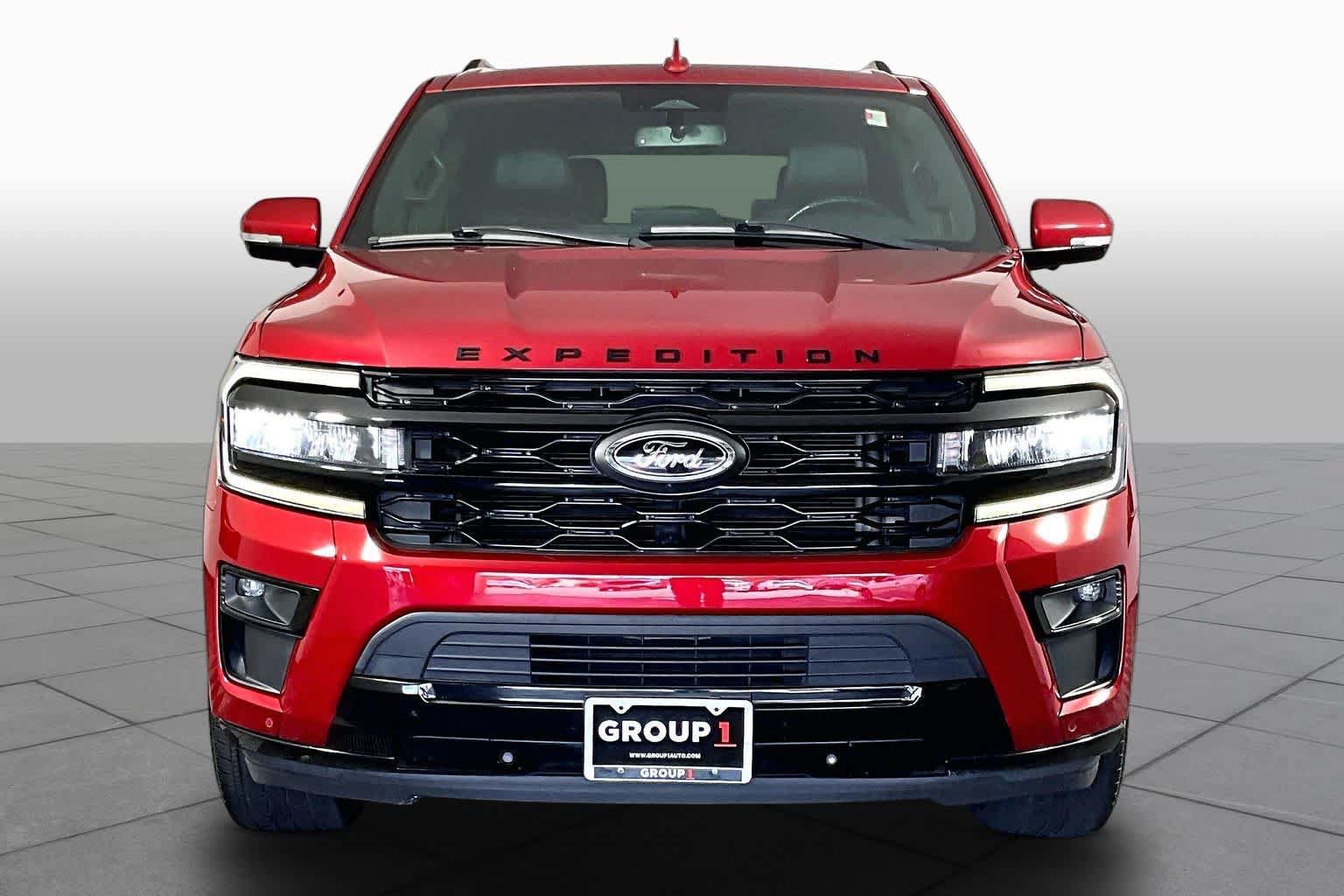 Used 2022 Ford Expedition Limited RWD image 4