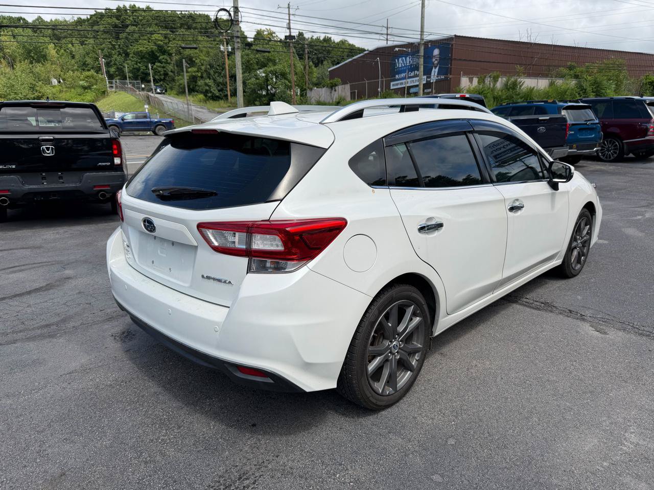 Used 2017 Subaru Impreza 2.0i Limited w/ Moonroof/BSD & Rcta/Eyesight AWD/4WD image 5