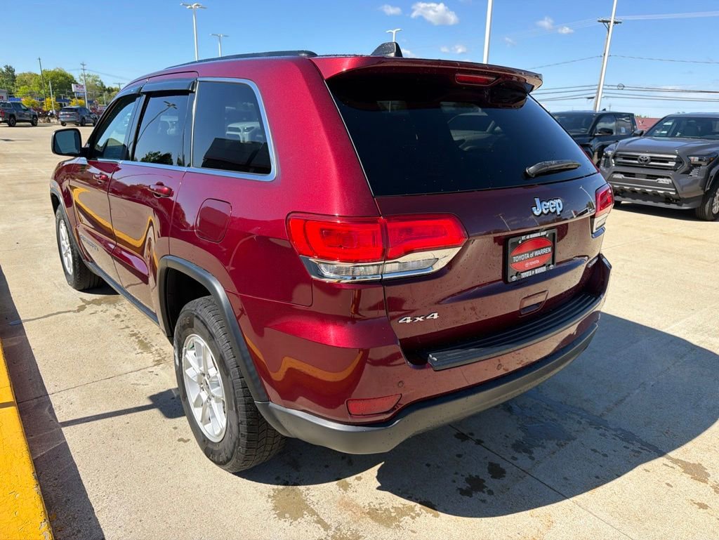 Used 2018 Jeep Grand Cherokee Laredo AWD/4WD image 6